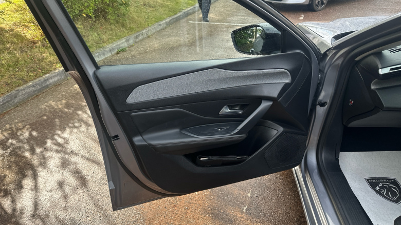 Peugeot 308 1.2 PureTech Allure Premium 5dr EAT8 Petrol Hatchback